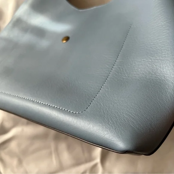 Coach Brooklyn 28 Shoulder Bag in Bluebell - Picture 8 of 16